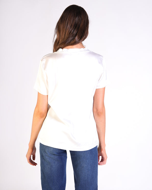 Daisy V Neck Tee