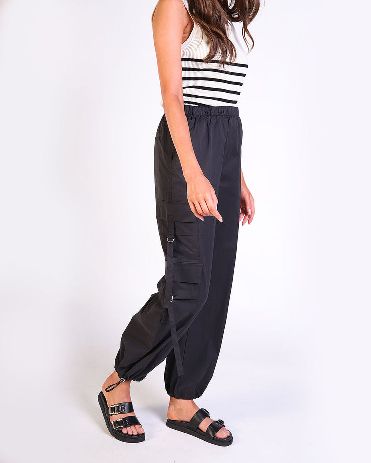 Elara Pant